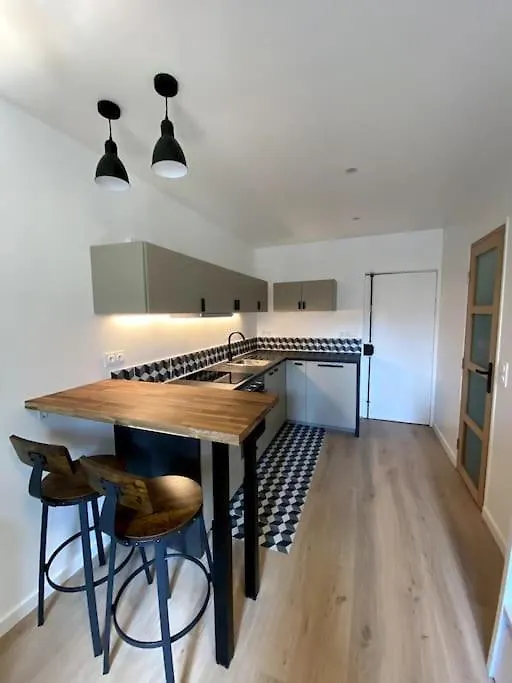Апартаменты Appartement Moderne & Calme Paris Sacre Coeur Франция
